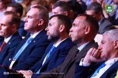 Губернатор Вадим Шумков предложил сформировать новый нацпроект «Демография-2050» и долгосрочный госзаказ на продвижение традиционных семейных ценностей